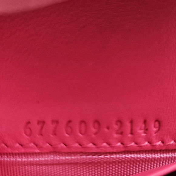 Gucci GG Supreme Love Wallet - Picture 10 of 11